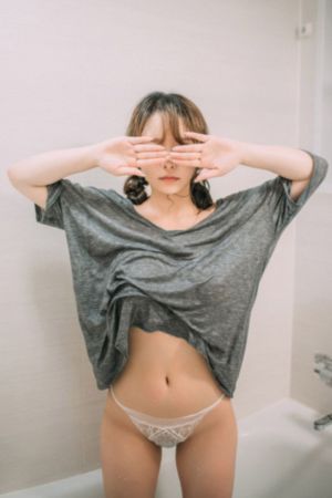 亚洲芒果卡一卡二卡三乱码_BD国语在线视频观看