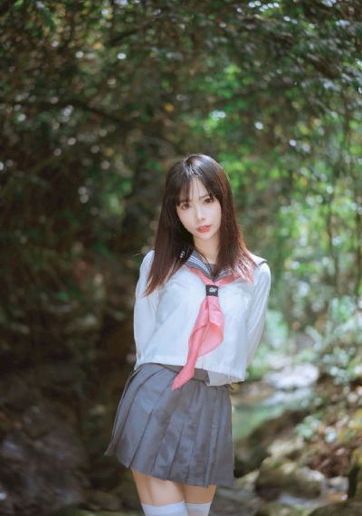 超污小16萝自慰喷水网站_BD英语免费高清观看